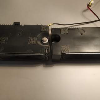 SAMSUNG UE32H500 speakers